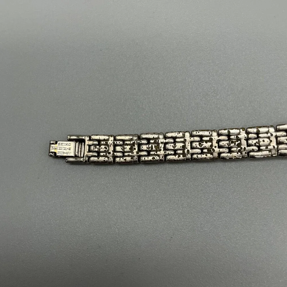 Vintage Seiko Womens Watch 17mm Two Tone Bracelet V400-1029 New Battery 7
